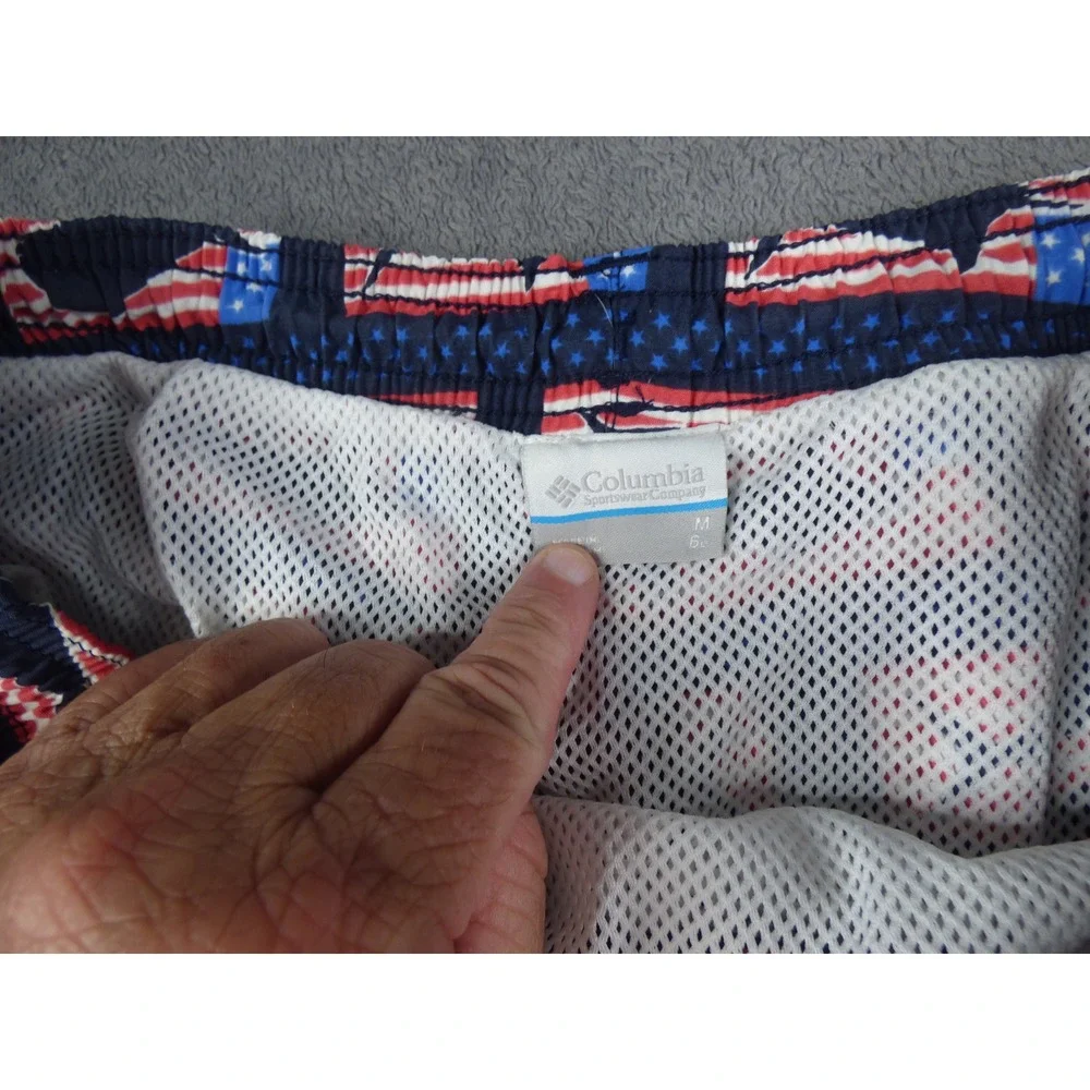 Columbia PFG Mens Shorts Medium Blue Red American Flag Fish Print Mesh Lined 6in
